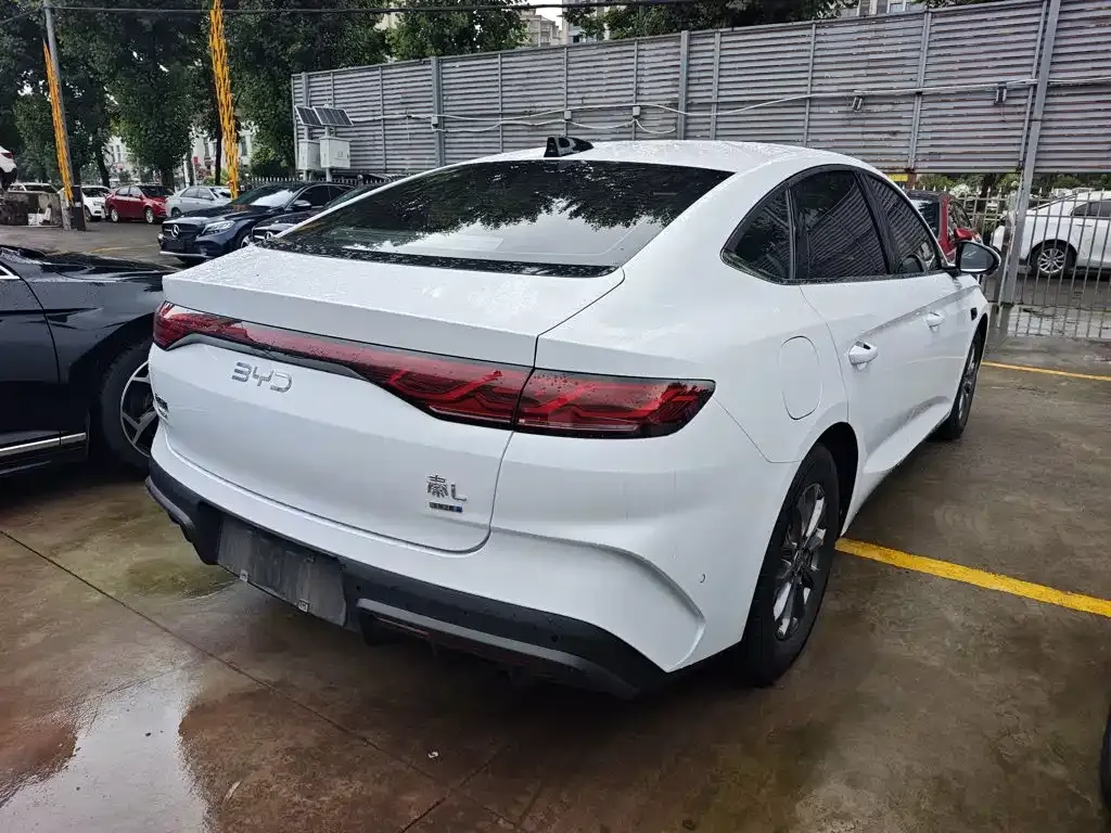 BYD Qin L — фото 7