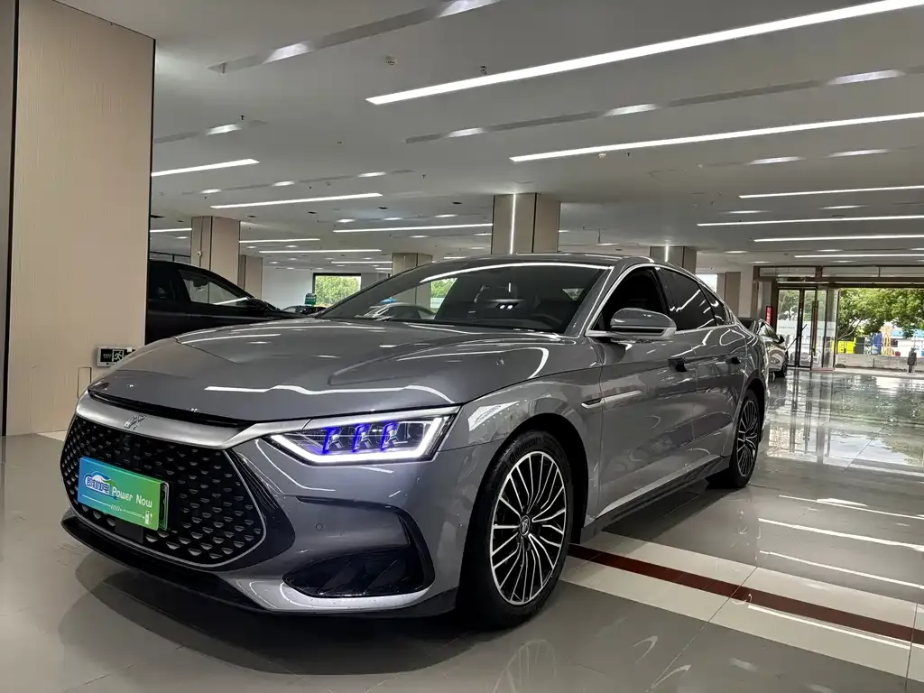 BYD Han — фото 1