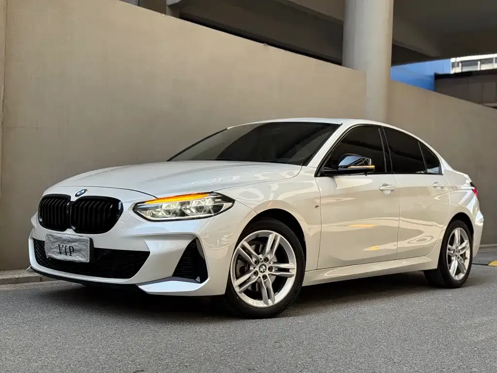 BMW 1 Series — фото 1