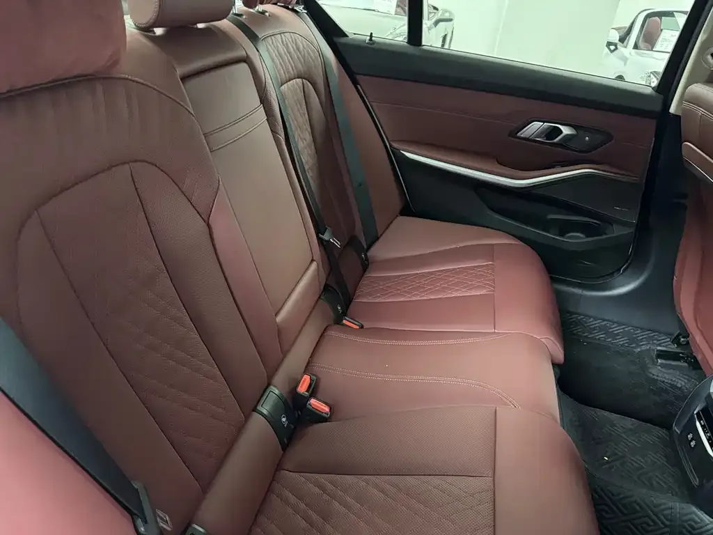 BMW 3 Series — фото 10