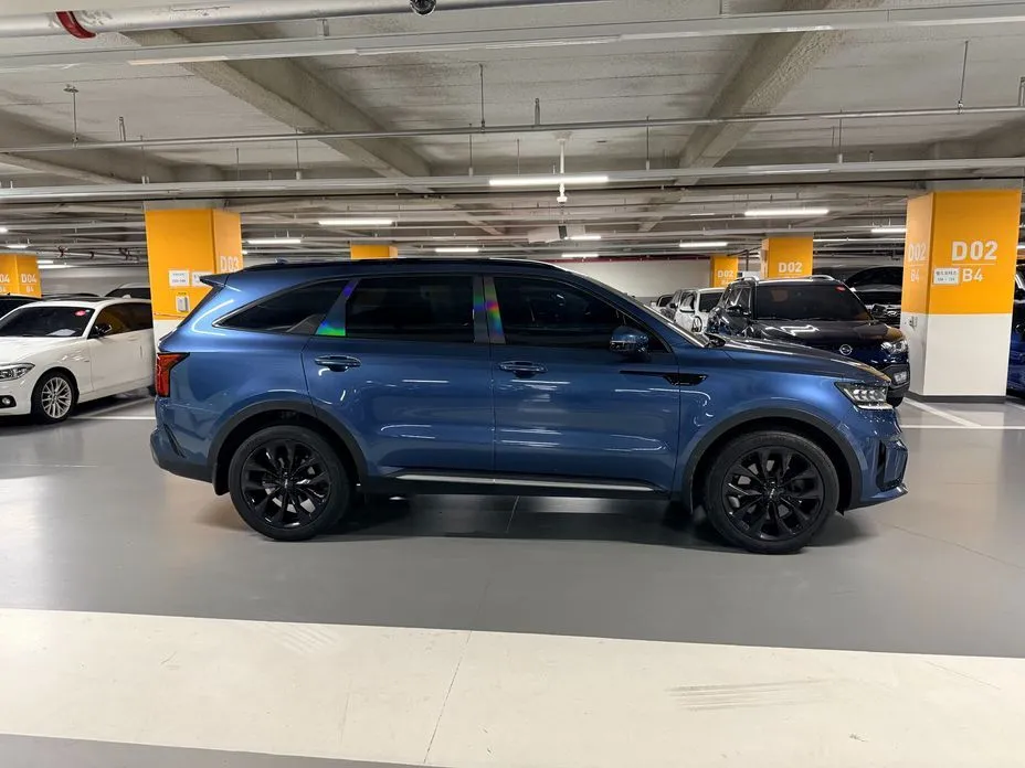 Kia Sorento — фото 9