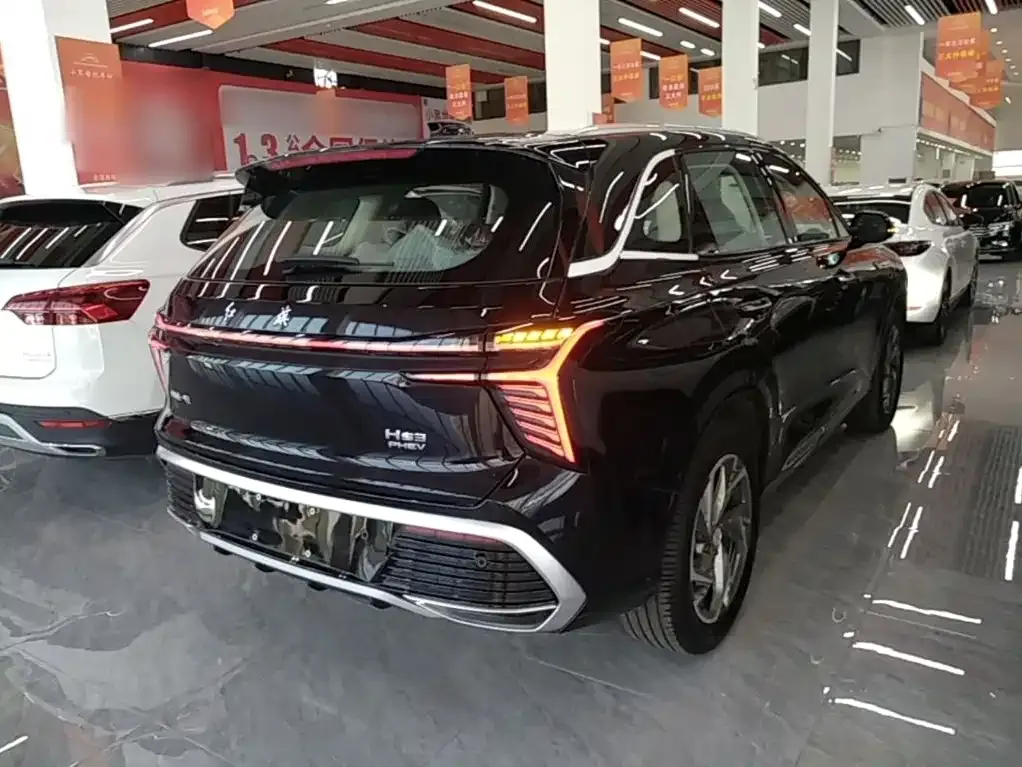 Hongqi HS3 PHEV — фото 9