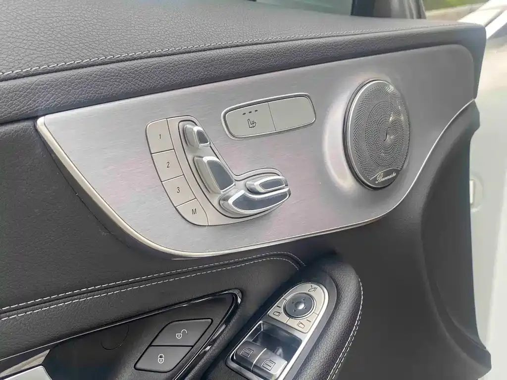 Mercedes-Benz C-Class (Import) — фото 4