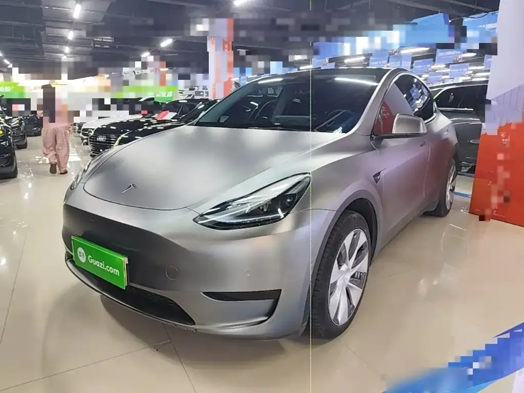 Tesla Model Y — фото 6
