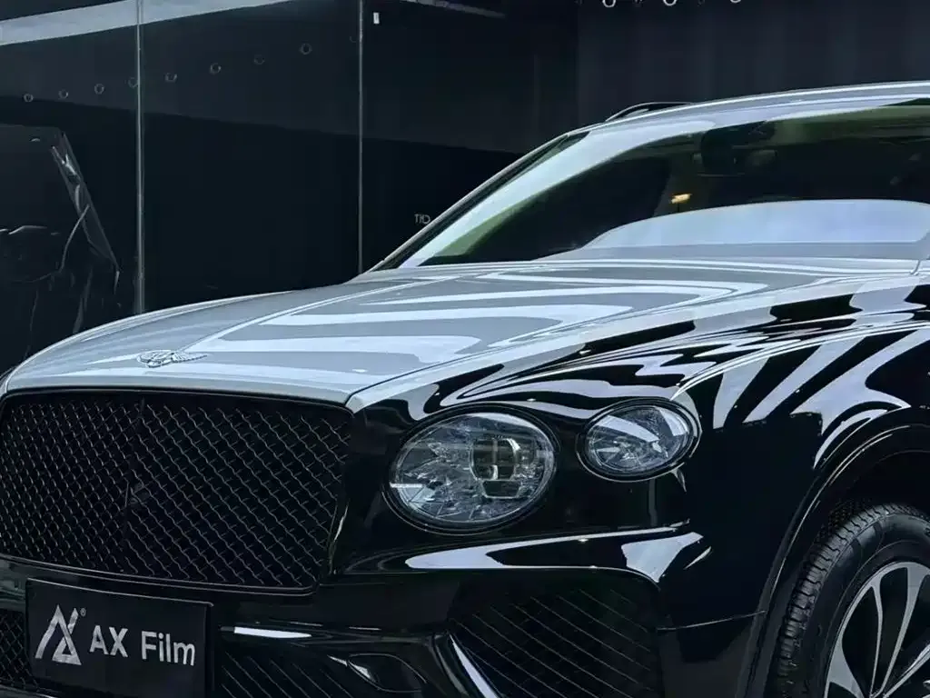 Bentley Bentayga — фото 10
