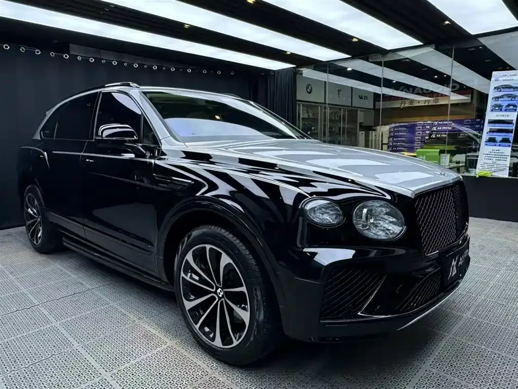 Bentley Bentayga — фото 8