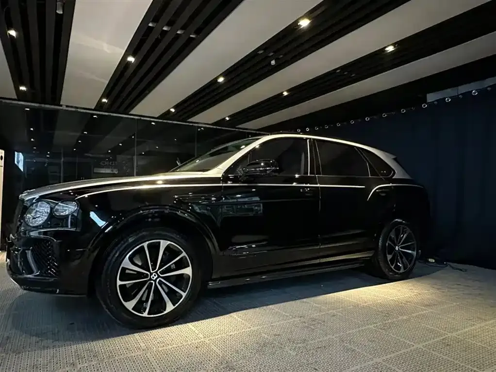 Bentley Bentayga — фото 5