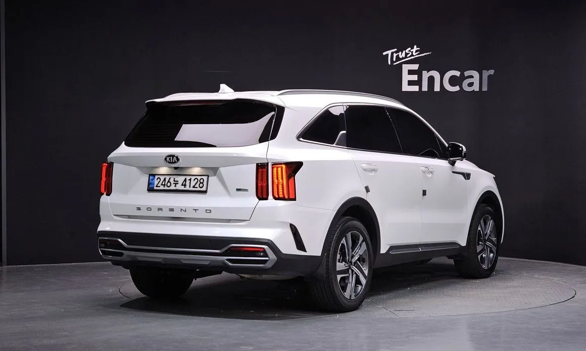 Kia Sorento — фото 4