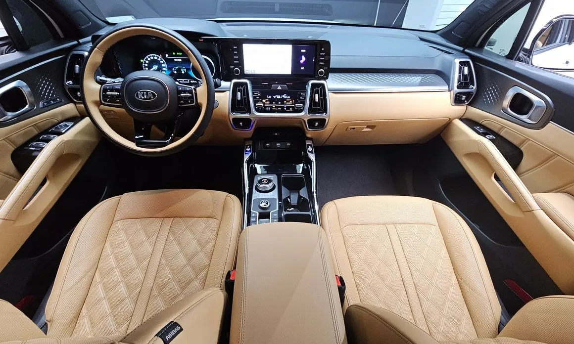 Kia Sorento — фото 9
