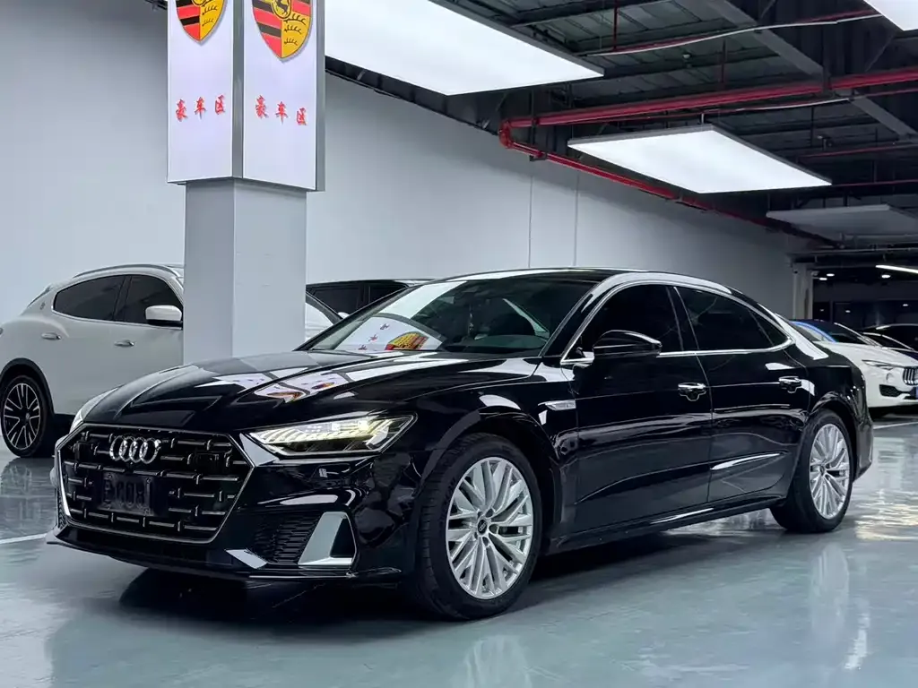 Audi A7L — фото 7