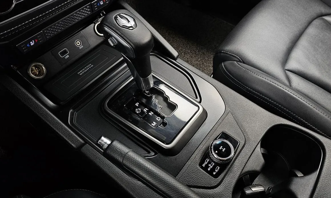 KG Mobility (Ssangyong) Rexton — фото 7