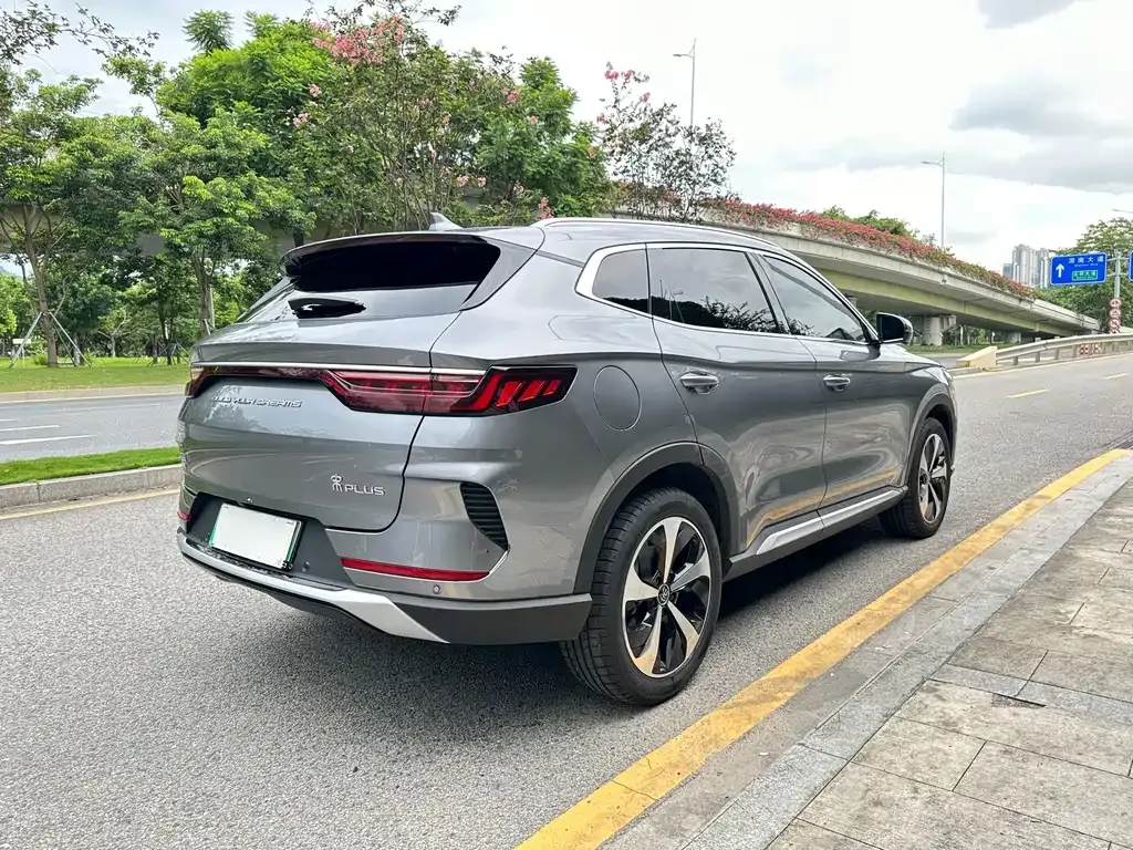 BYD PLUS New Energy — фото 5