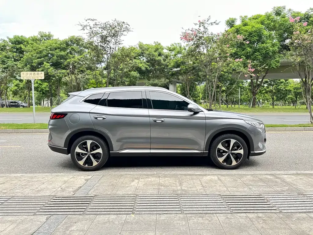 BYD PLUS New Energy — фото 3