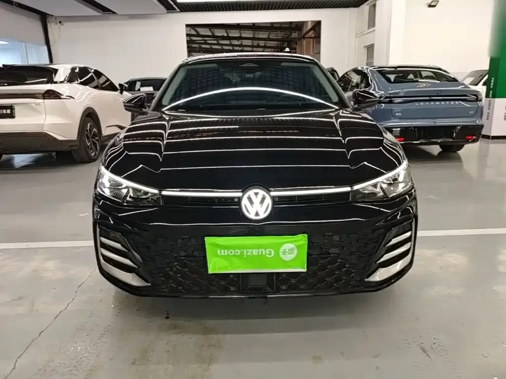 Volkswagen Passat — фото 7