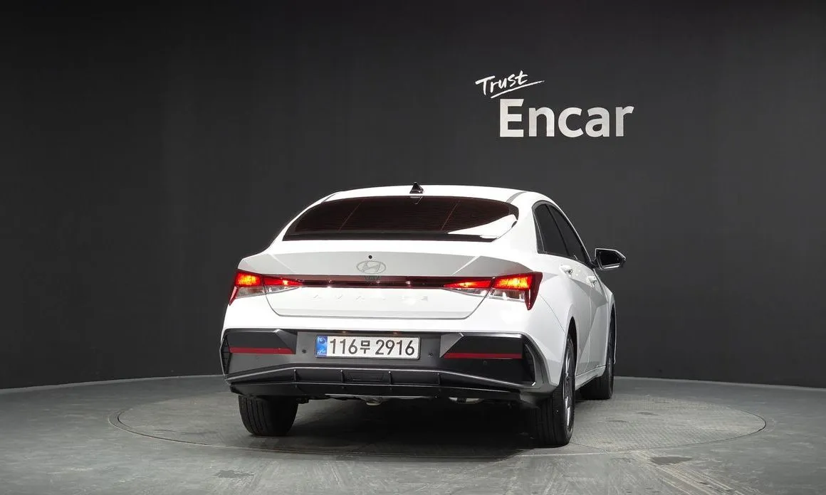 Hyundai AVANTE — фото 2