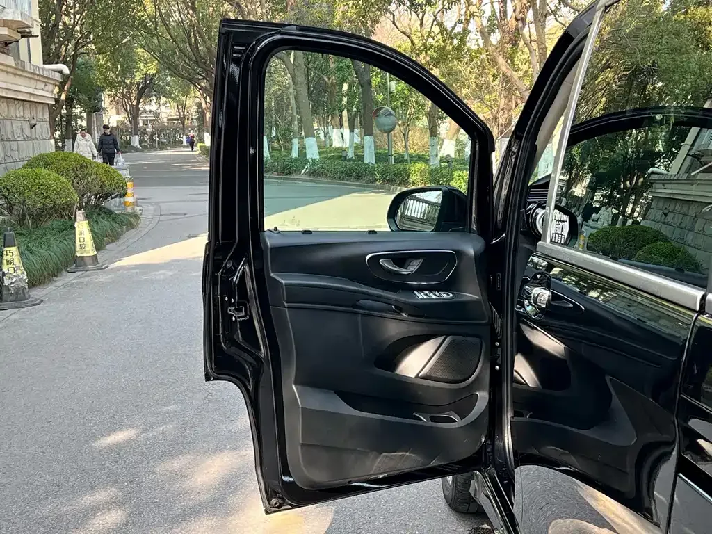 Mercedes-Benz Vito — фото 8