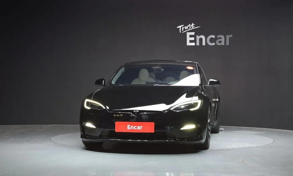 Tesla Model S — фото 7