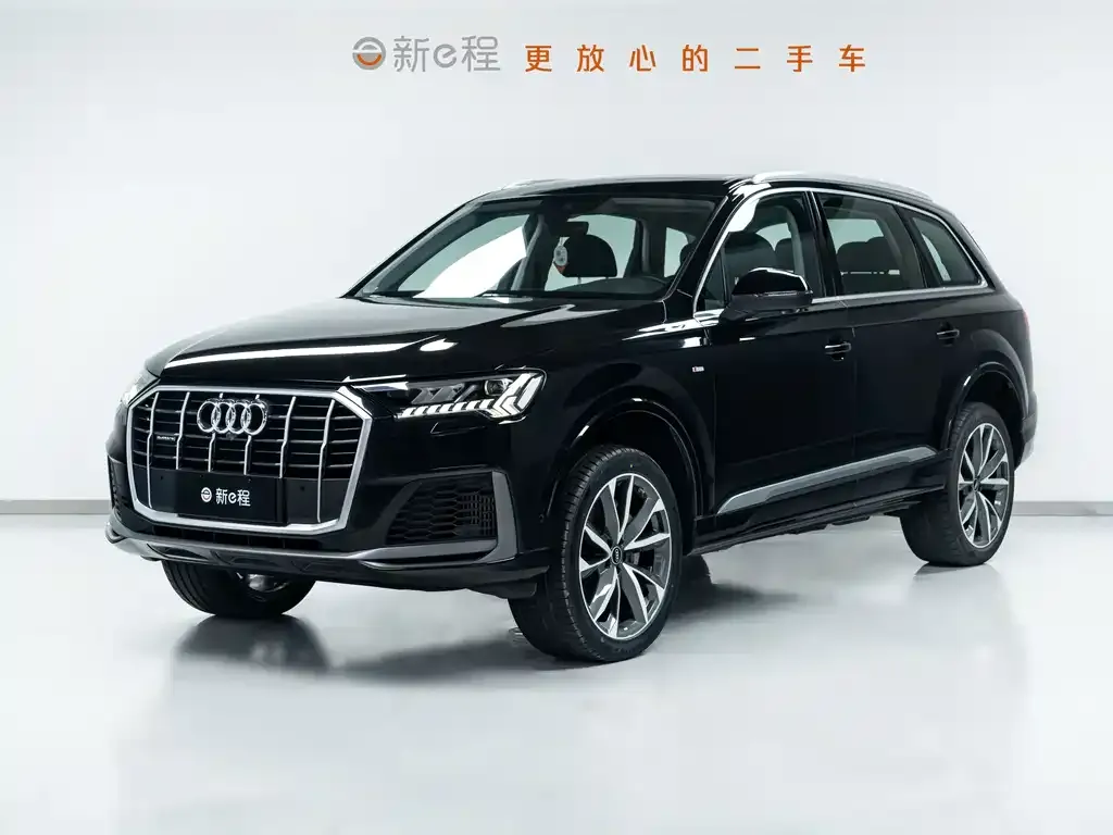 Audi Q7 — фото 1