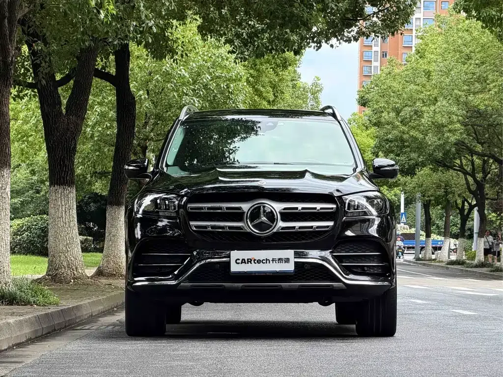 Mercedes-Benz GLS — фото 10