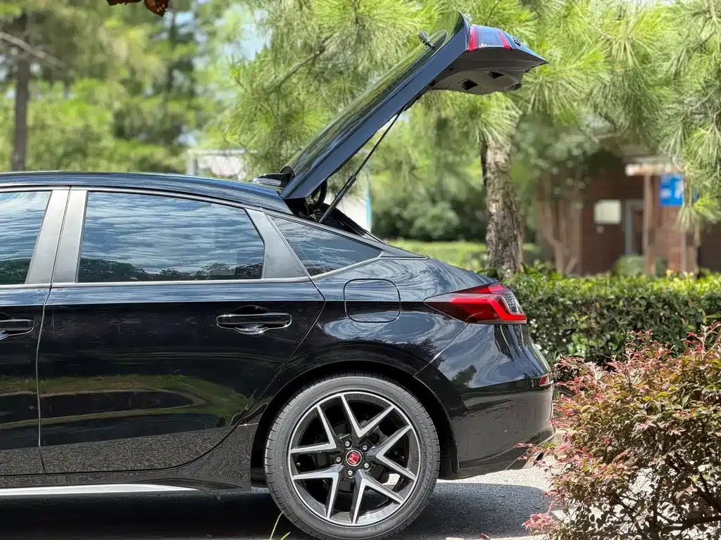 Honda Civic — фото 8