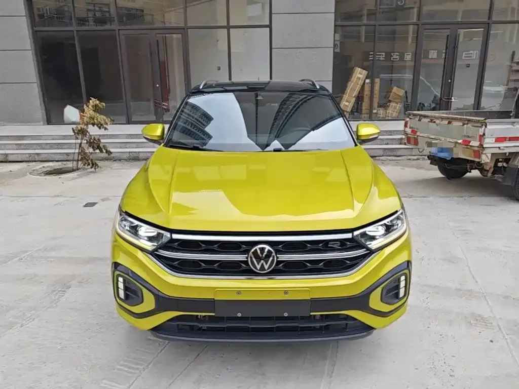 Volkswagen T-Roc — фото 3
