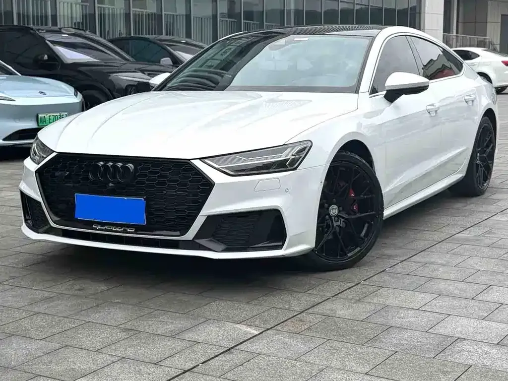 Audi A7 — фото 1