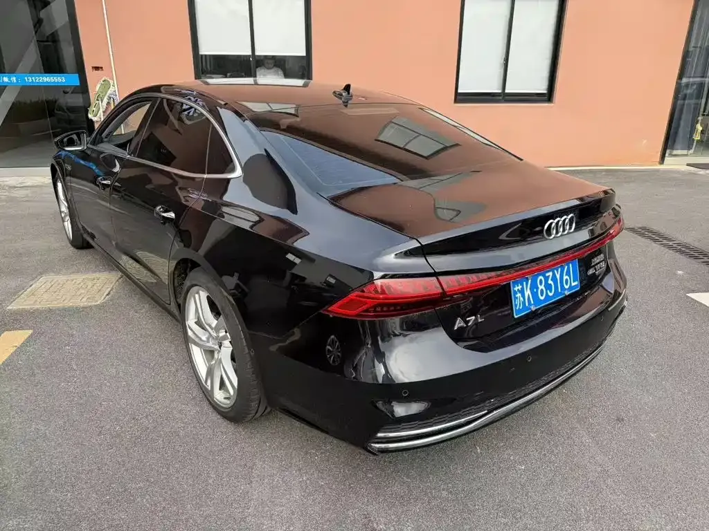 Audi A7L — фото 6