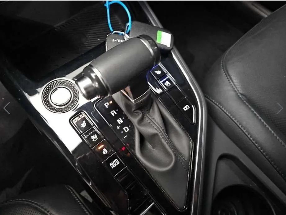 Kia Niro — фото 10