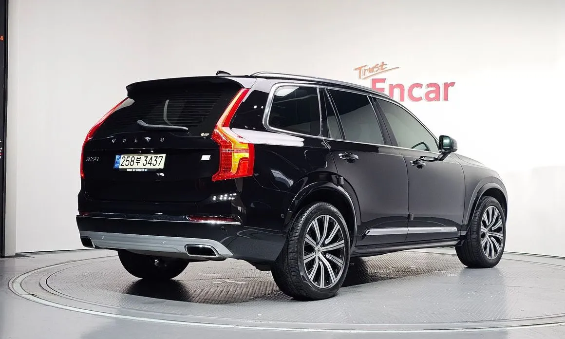 Volvo XC90 — фото 10