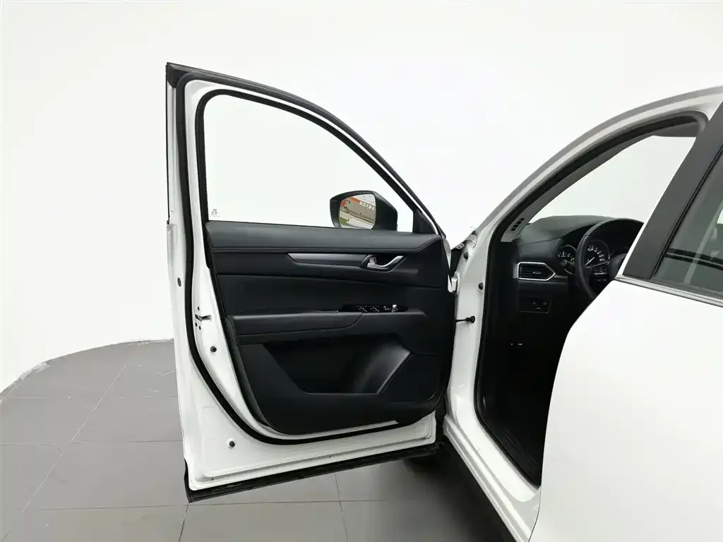 Mazda CX-5 2021 из CN, фото 9