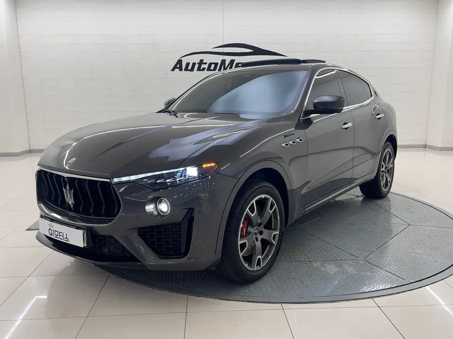 Maserati Levante — фото 8