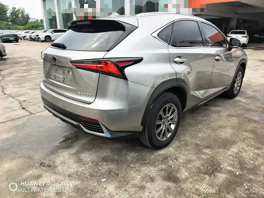 Lexus NX — фото 3