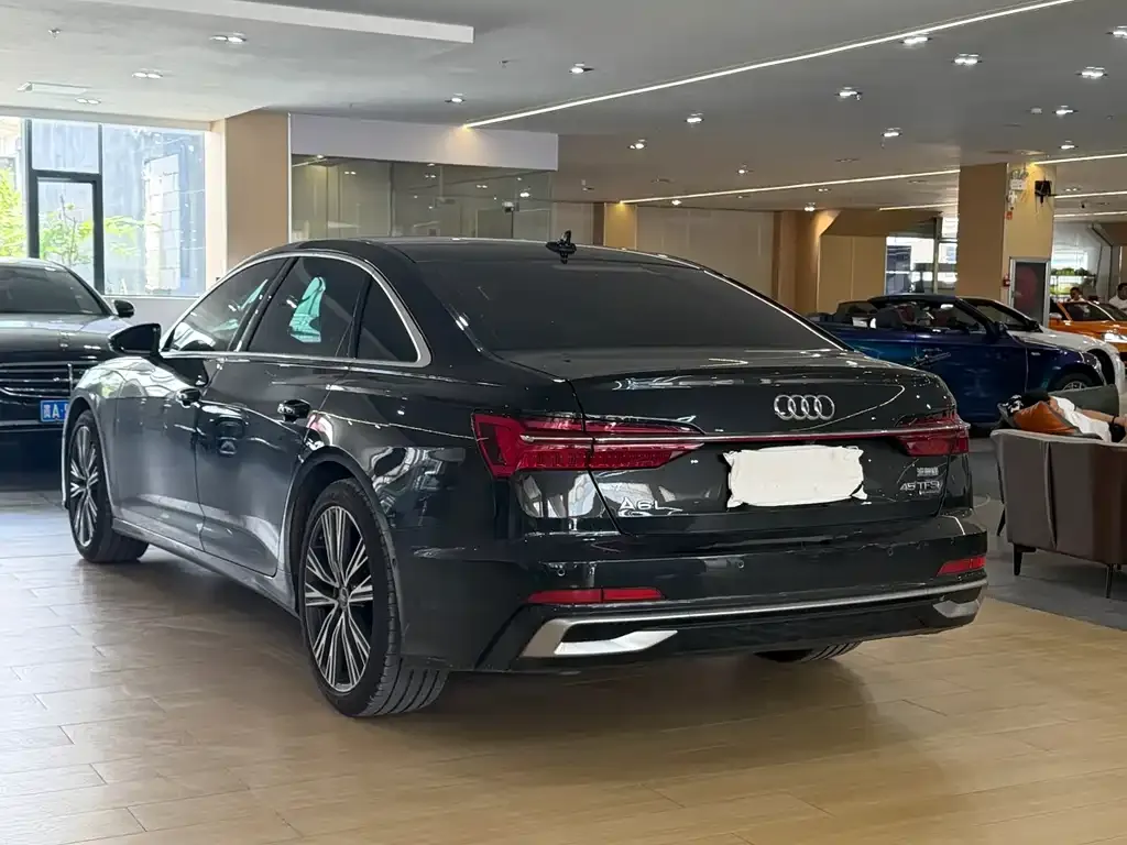 Audi A6L — фото 6