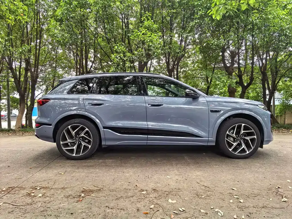 Audi Q6L e-tron — фото 10