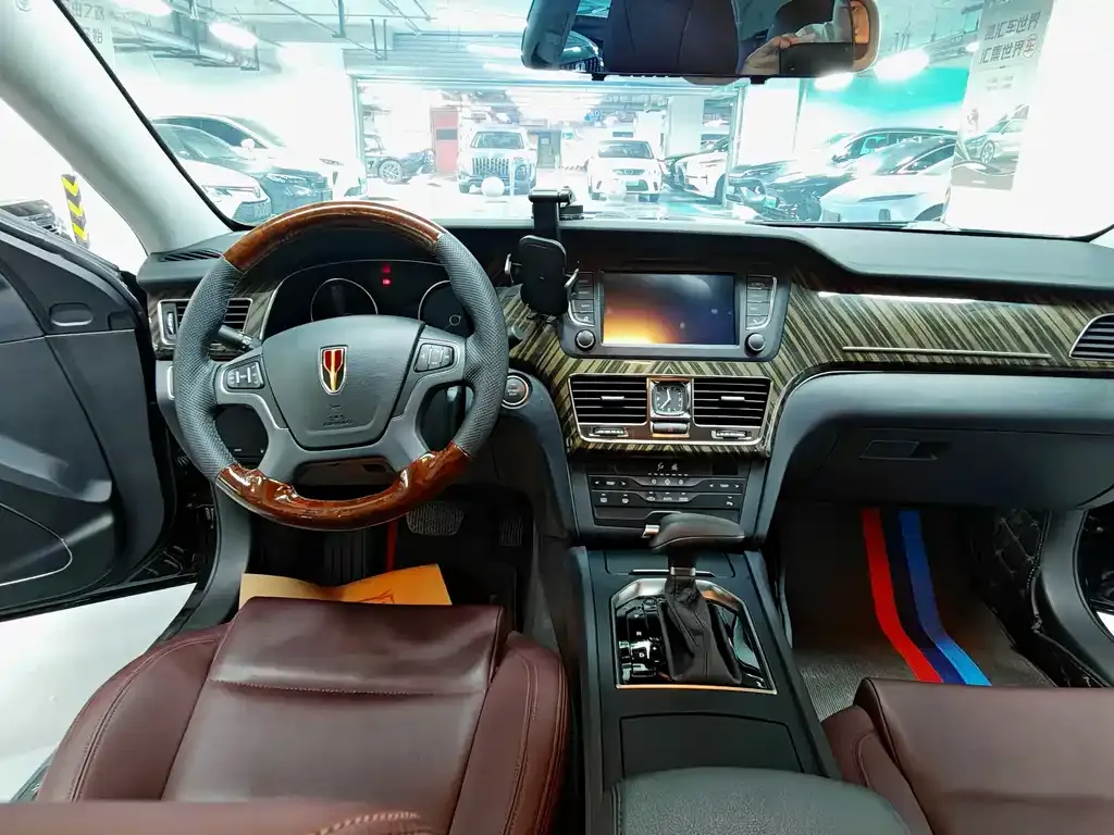 Hongqi H7 — фото 6