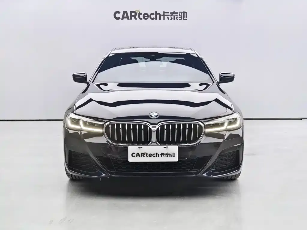 BMW 5 Series — фото 2
