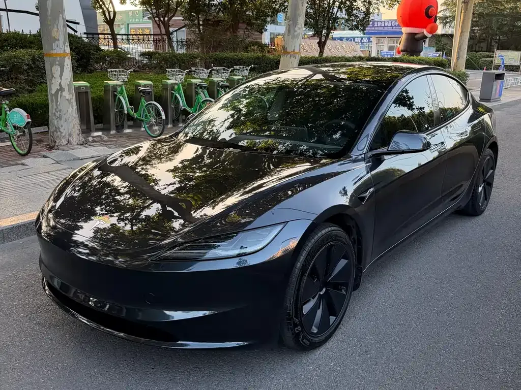 Tesla Model 3 — фото 6