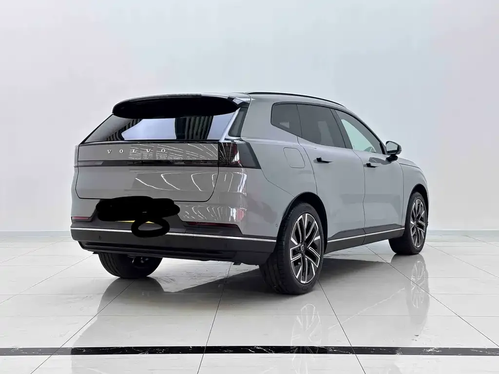 Volvo XC70 Plug-in Hybrid — фото 3