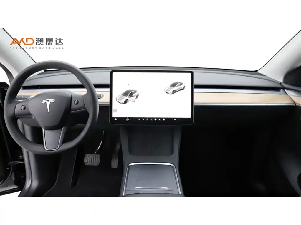Tesla Model Y — фото 7