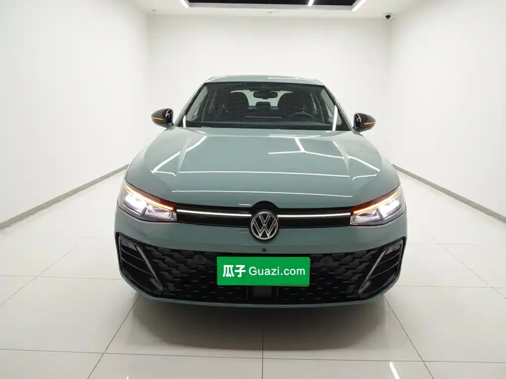 Volkswagen Passat — фото 2