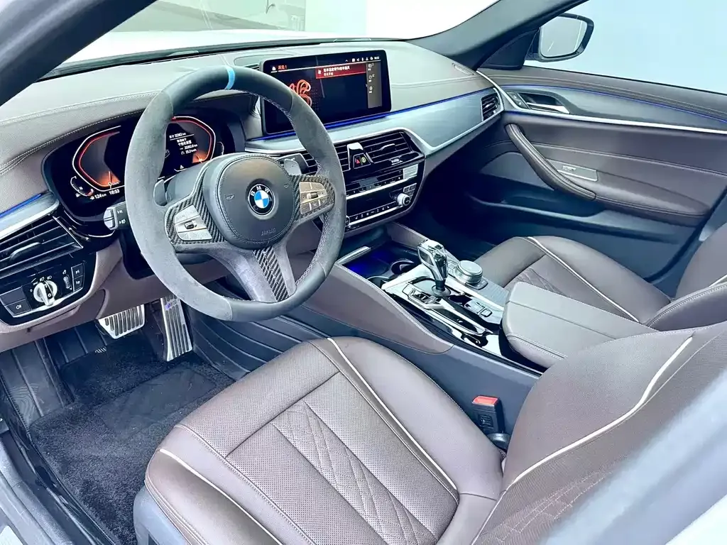 BMW 5 Series — фото 9