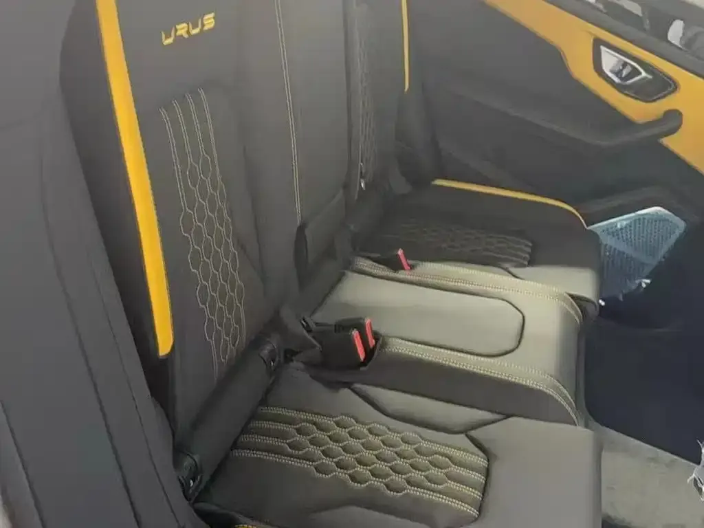 Lamborghini Urus — фото 2