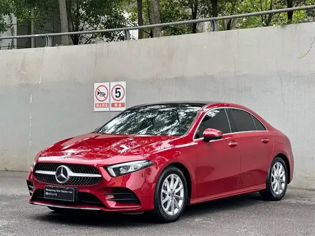 Mercedes-Benz A-Class — фото 1