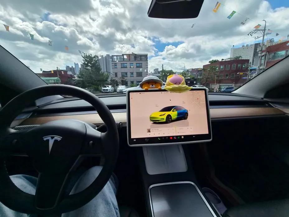 Tesla Model 3 — фото 4