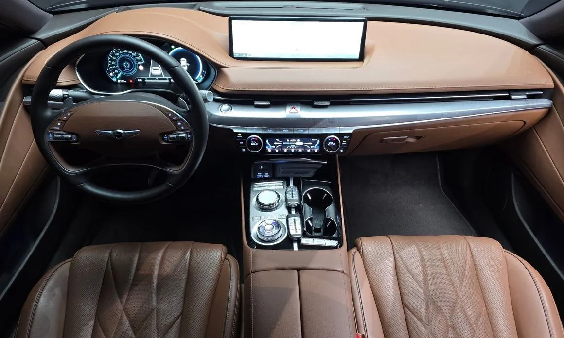 Genesis G80 — фото 10