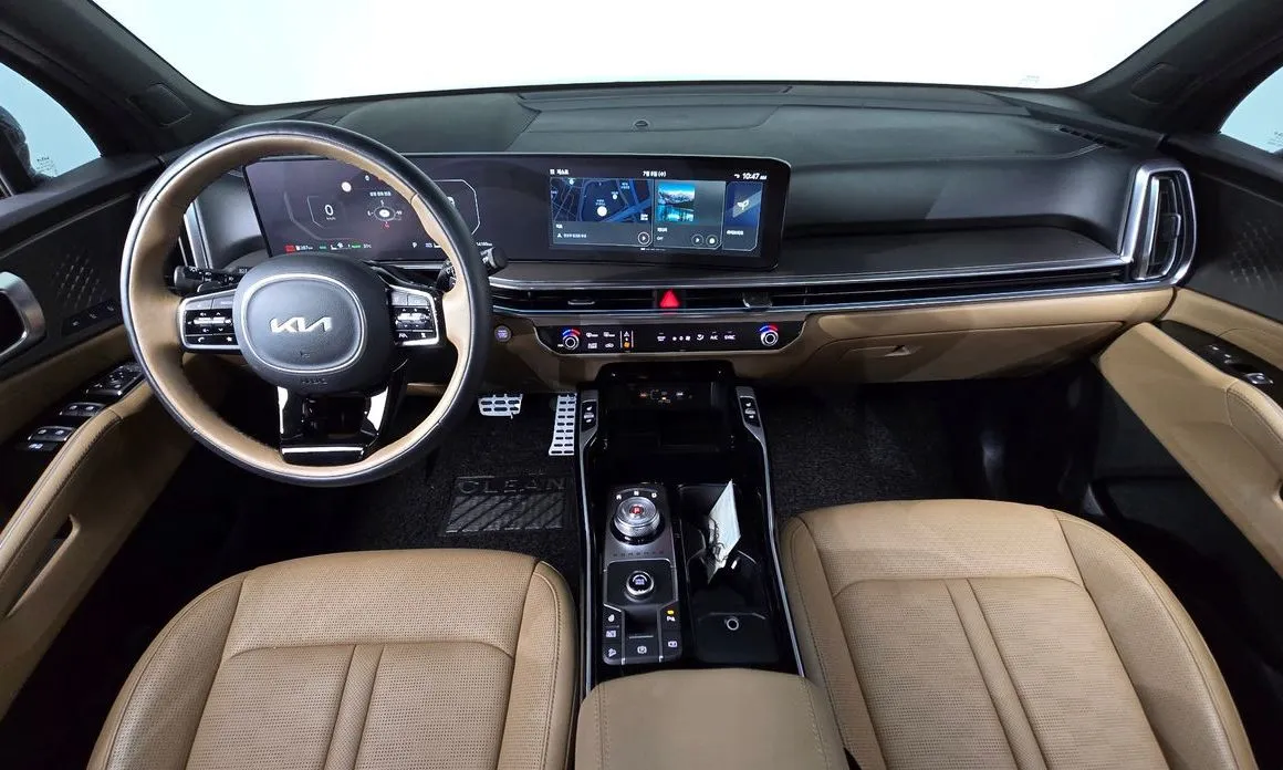 Kia Sorento — фото 8