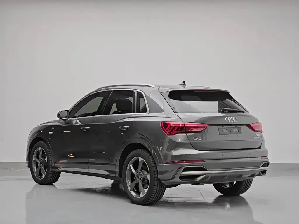 Audi Q3 — фото 6