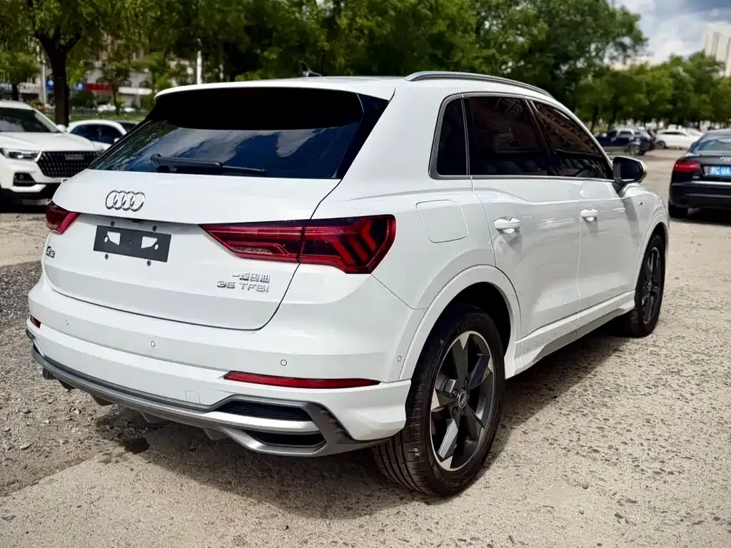 Audi Q3 — фото 3