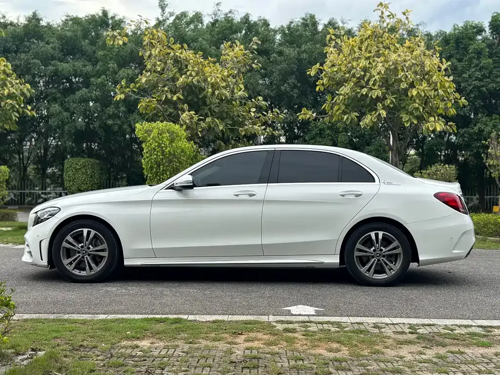 Mercedes-Benz C-Class — фото 9
