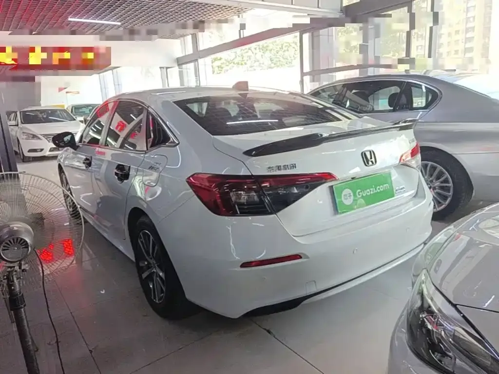 Honda Civic — фото 8